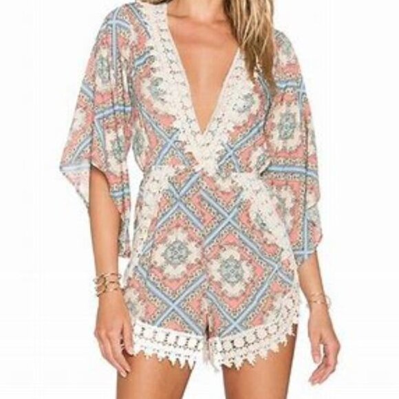 Wilde Heart L Crochet Flare Sleeve Coastal Hippie Romper Loose Beach Resort‎ NWT - Picture 1 of 12